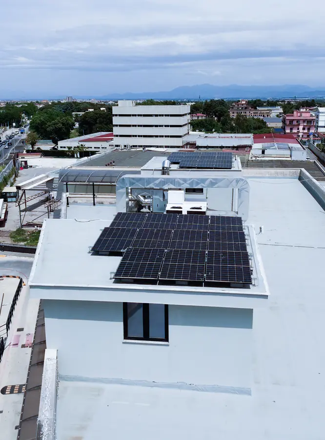 GEON - Impianto fotovoltaico su tetto piano aziendale